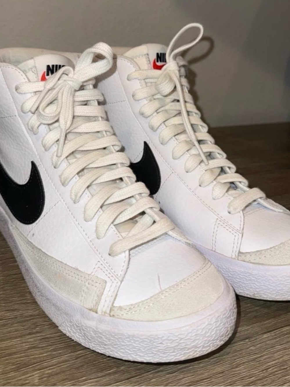 Nike White and Black Women's High-Top Athletic Shoes